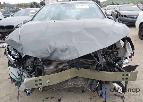 2017 Chevrolet Volt Lt z USA, uszkodzony, nr VIN 1G1RC6S57HU210974